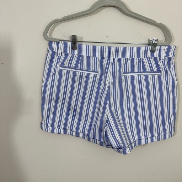 So sz jr 17 shorts in a medium blue and white stripe EUC Quality shorts. - Picture 2 of 11